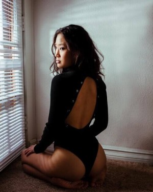 Jeannie Elise Mai Photo #123