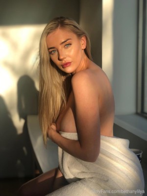 Beth lily Photo #318