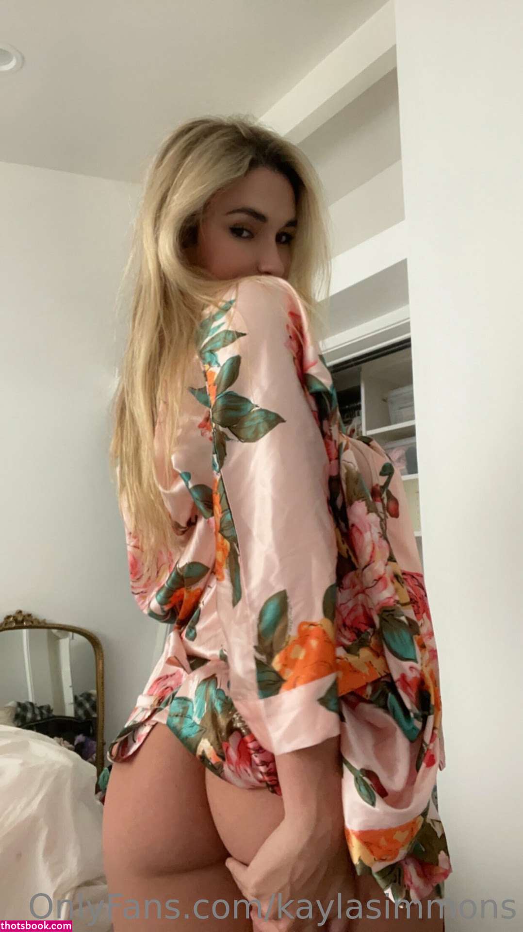 Kayla Simmons Photo #117