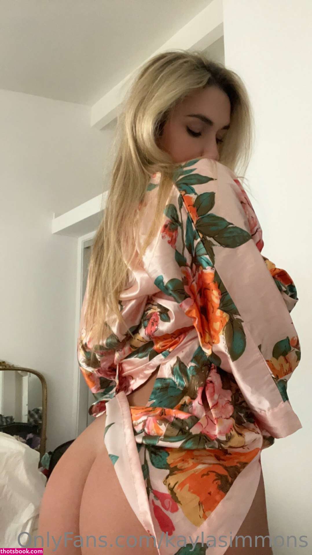 Kayla Simmons Photo #118