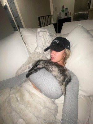 Kayla Simmons Photo #177