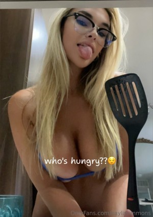 Kayla Simmons Photo #180