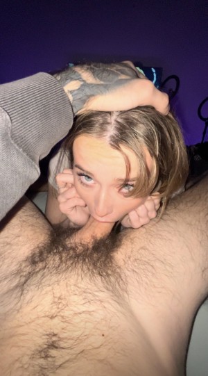 Britni Kitten Photo #9