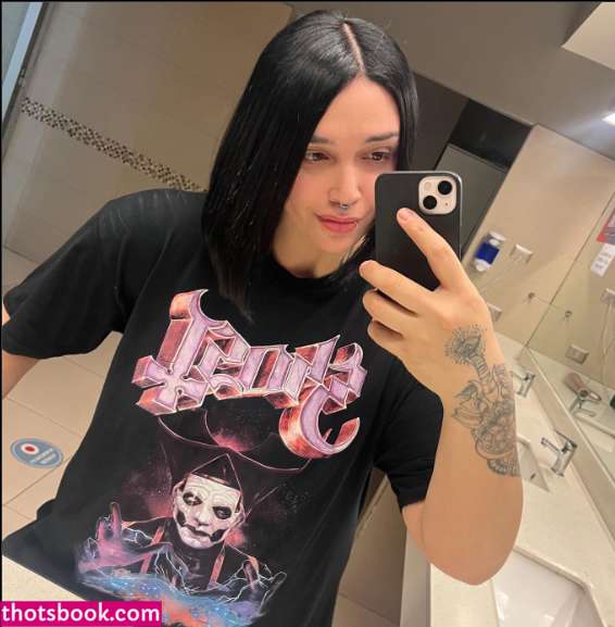 Nicole Brutality Photo #2