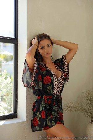 Anna Louise Photo #335