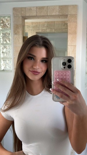 Brooke Monk Photo #290