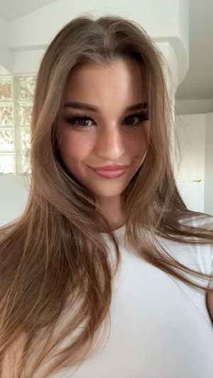 Brooke Monk Photo #300