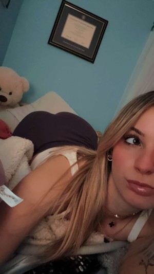 Kaitlyn Krems Photo #163