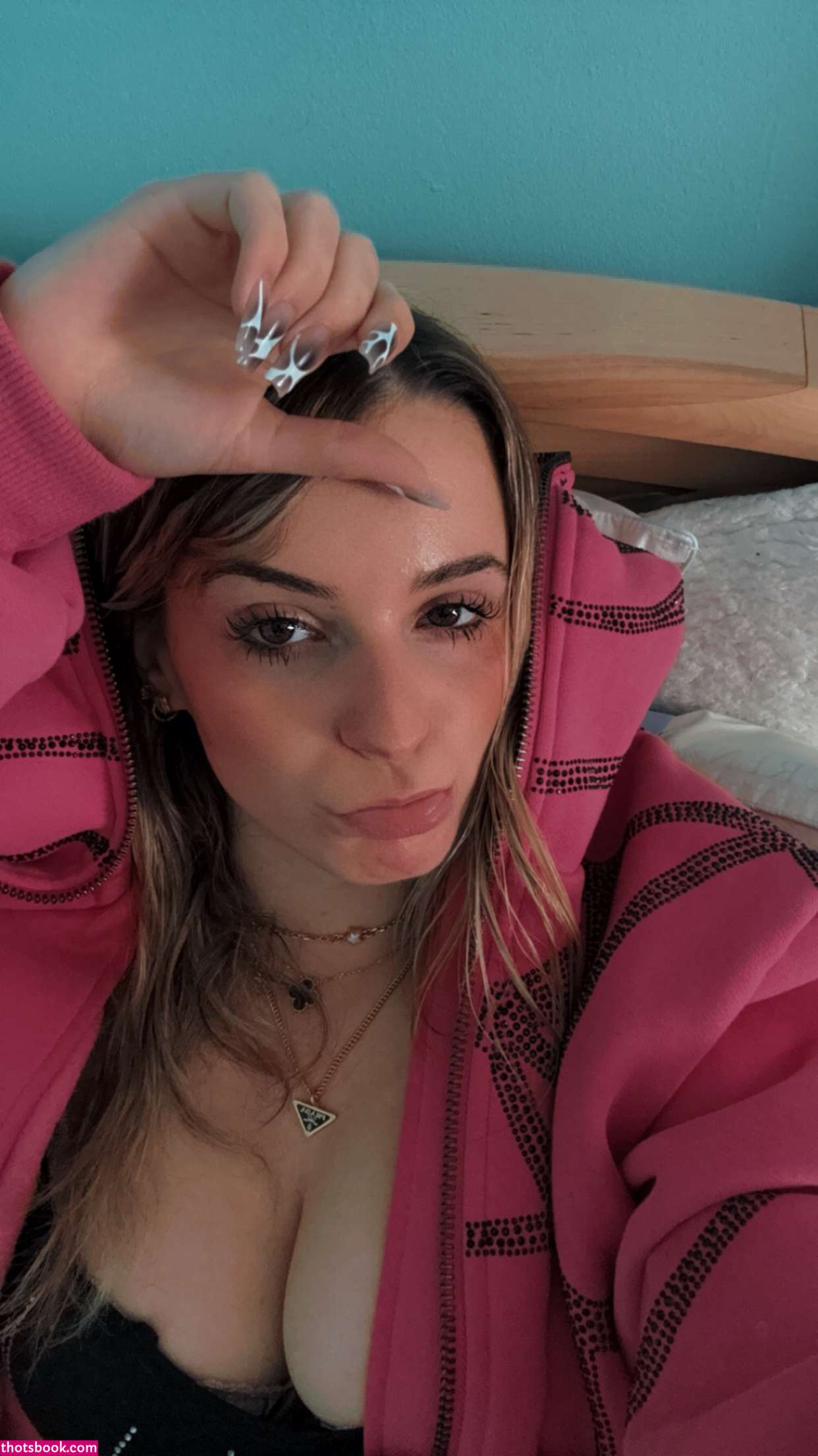 Kaitlyn Krems Photo #276