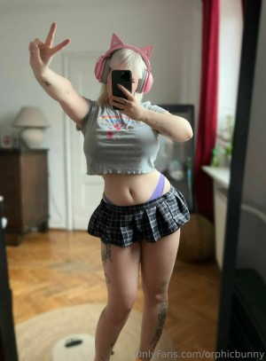 Monochromesan Photo #267