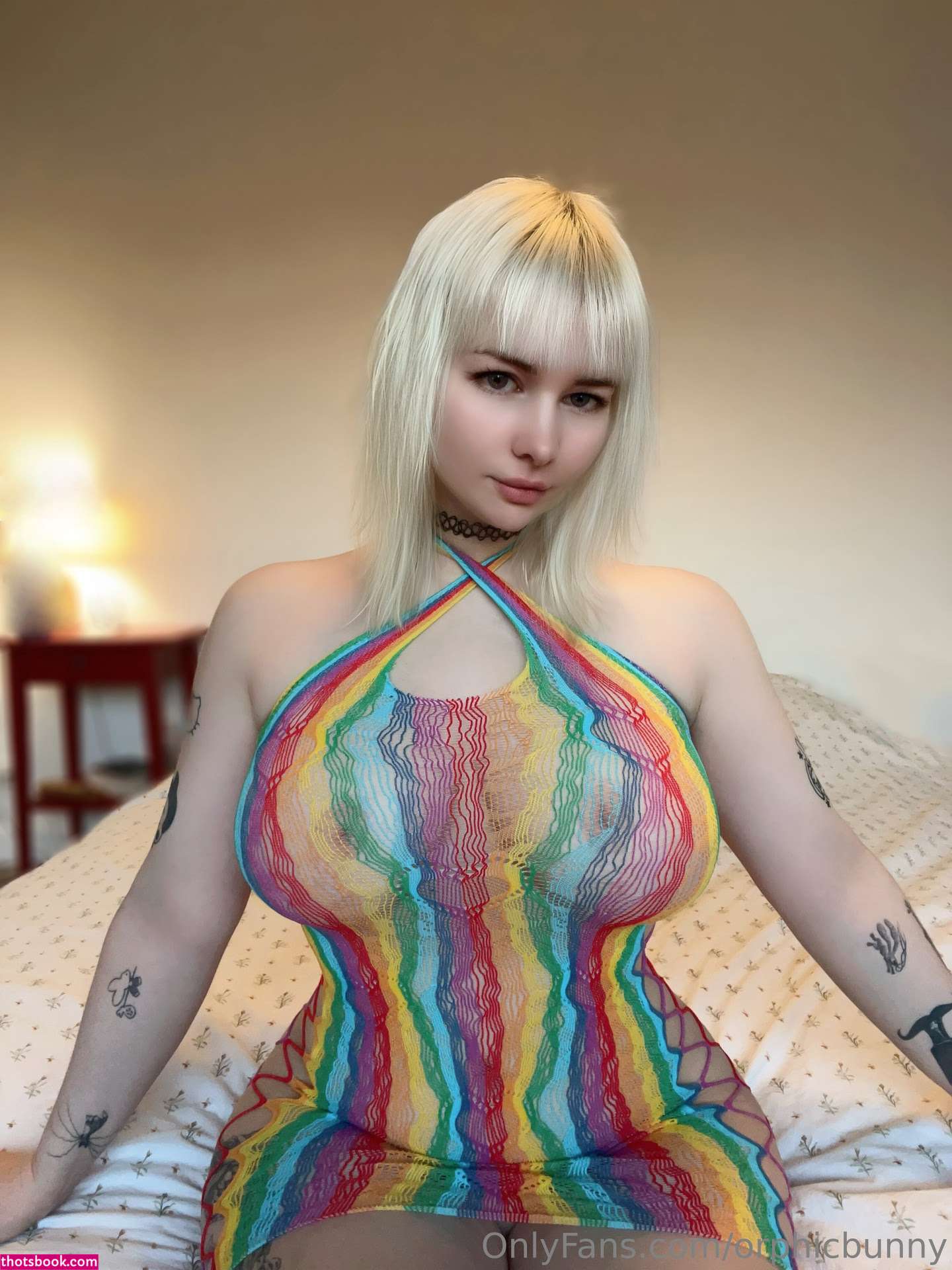 Monochromesan Photo #284