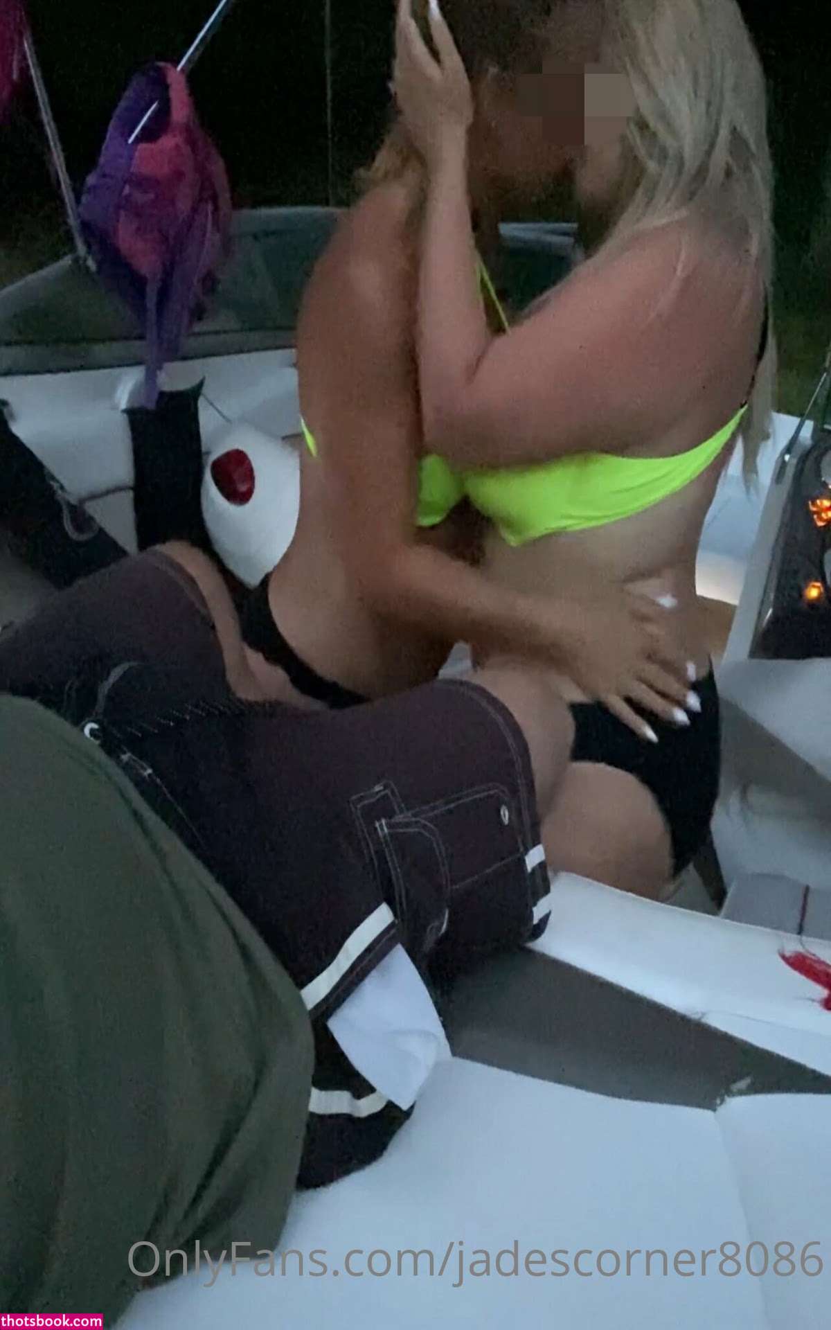 Jadescorner8086 Photo #1