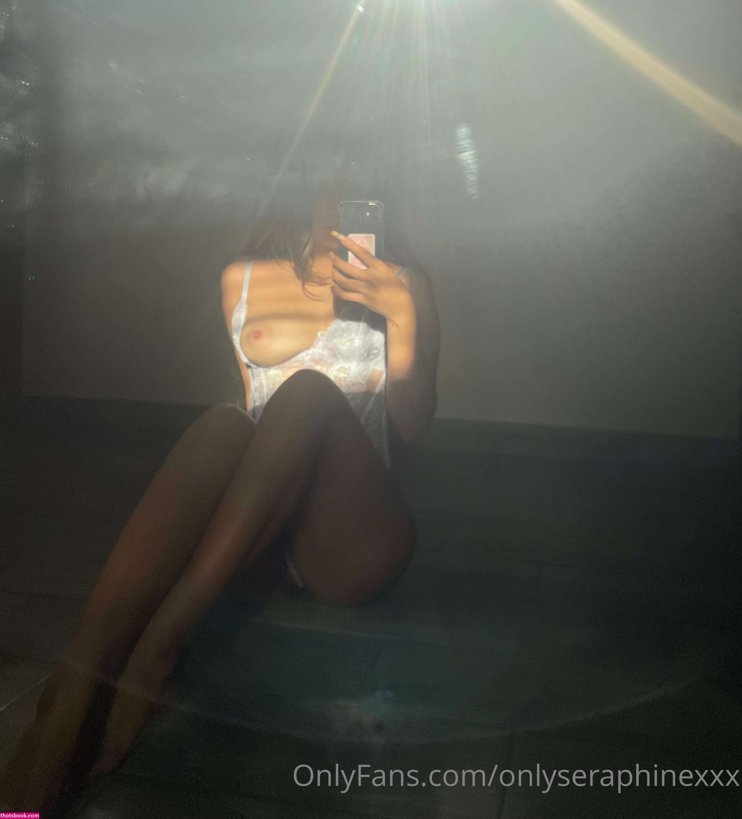 onlyseraphinexxx Photo #295