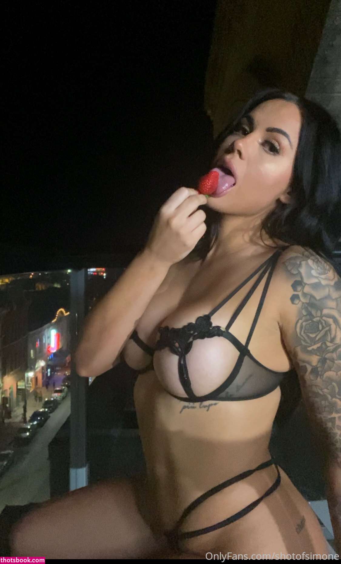 Shotsofsimone Photo #16