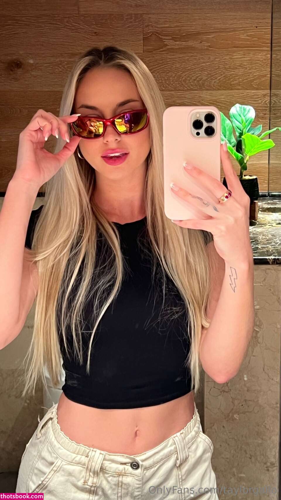 Taylor Gallo Photo #200