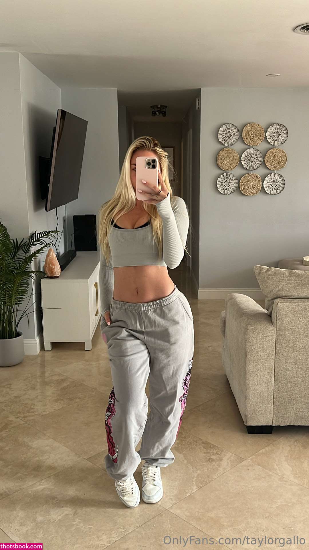 Taylor Gallo Photo #216