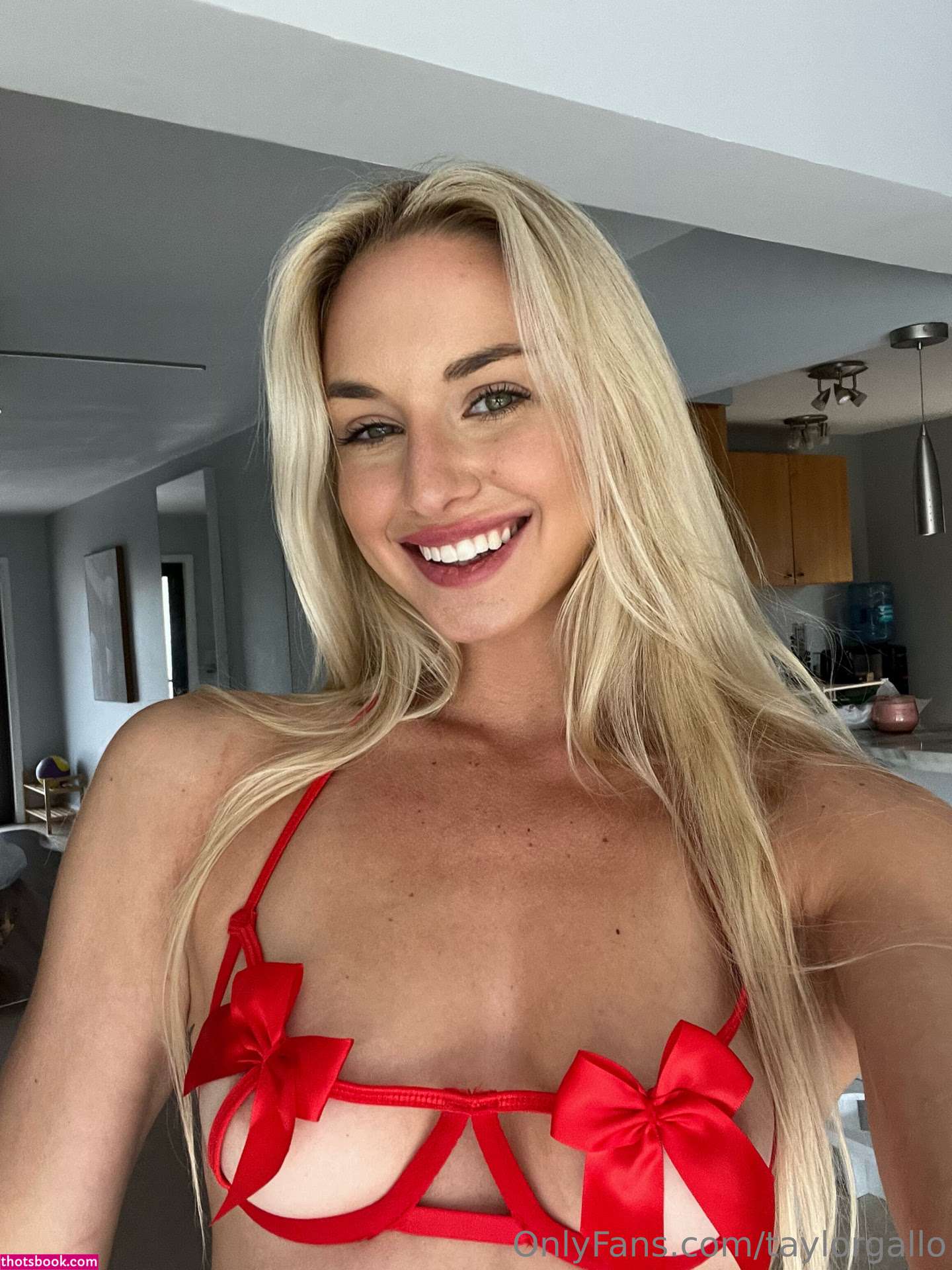 Taylor Gallo Photo #238