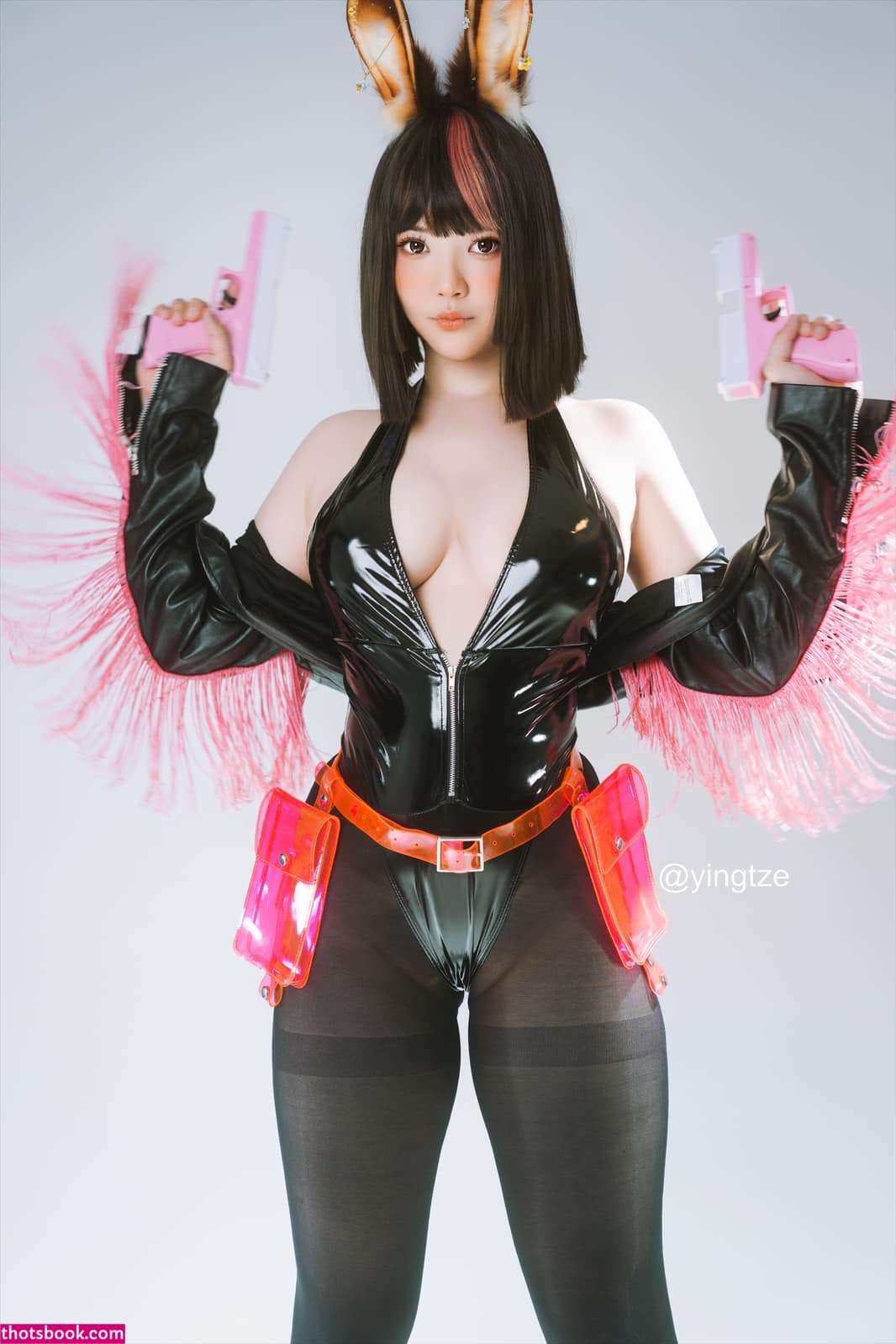 Ying Tze Photo #192