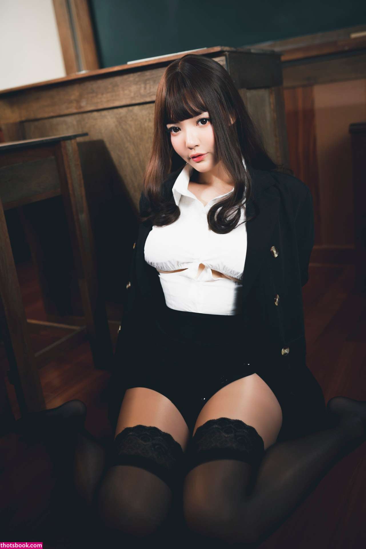 Ying Tze Photo #205