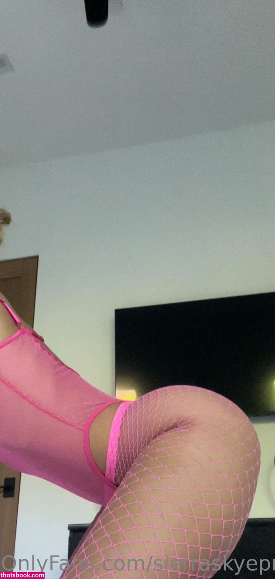 Sierra Skye Photo #7