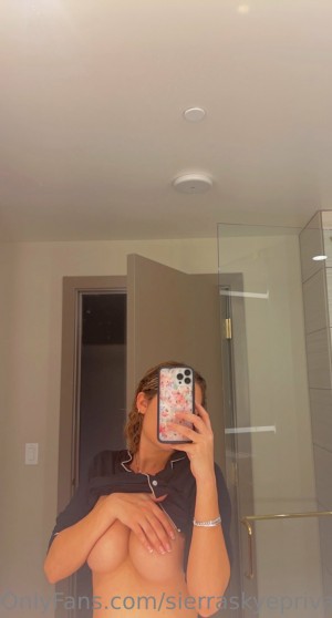 Sierra Skye Photo #36