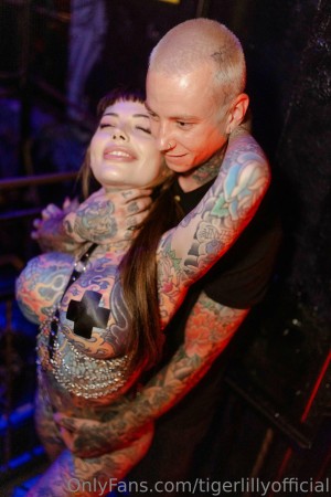 Tigerlilly Photo #133