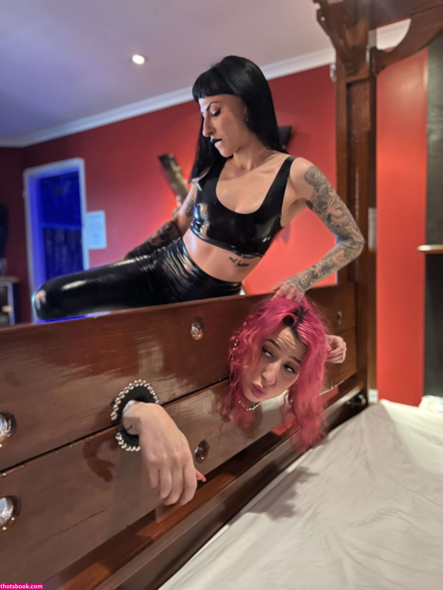 Kiki Isobel Photo #11