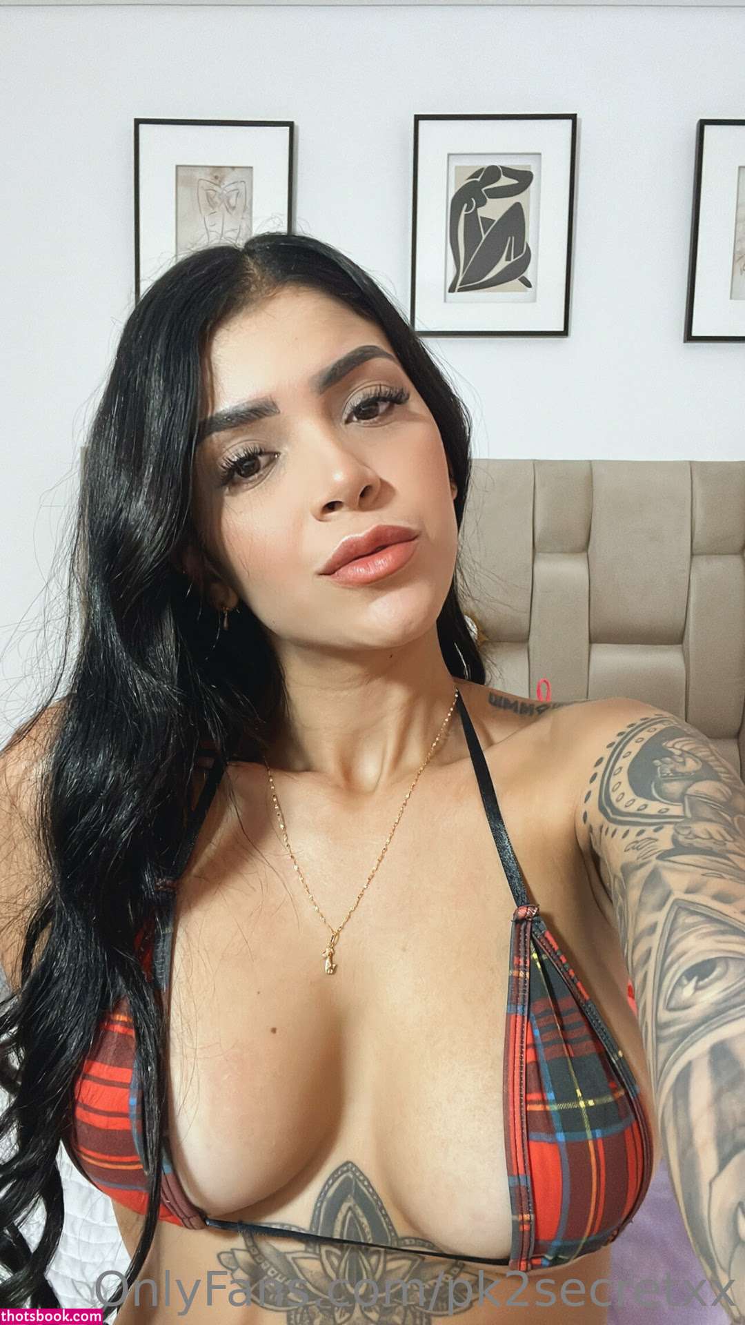 Angie Henao Photo #25