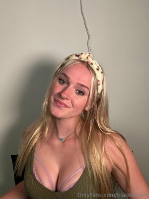 blakebloom Photo #13