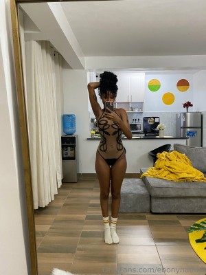 ebonynaomii Photo #31