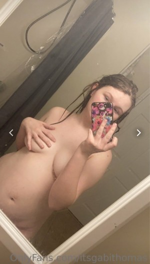 itsgabithomas Photo #3