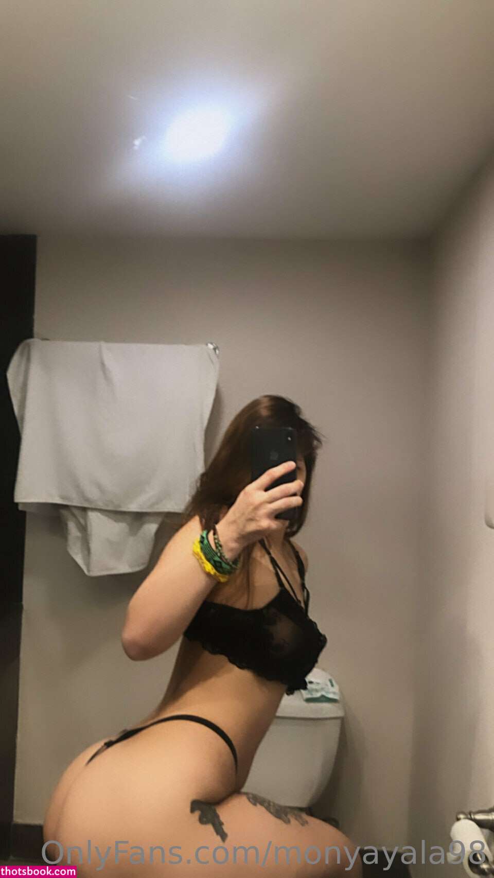 Monyayala98 Photo #1