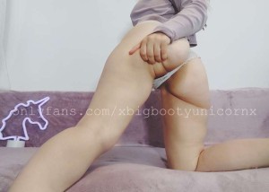 Xbigbootyunicornx Photo #13