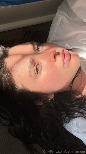 Demi Lamour Photo #21