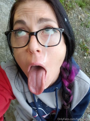 Nerdy Faery Photo #22