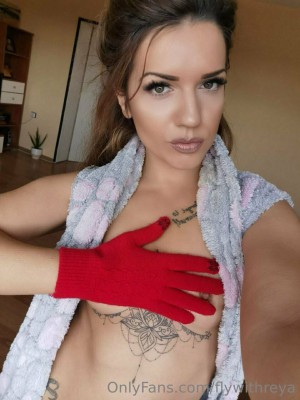 Reyateacheswell Photo #12