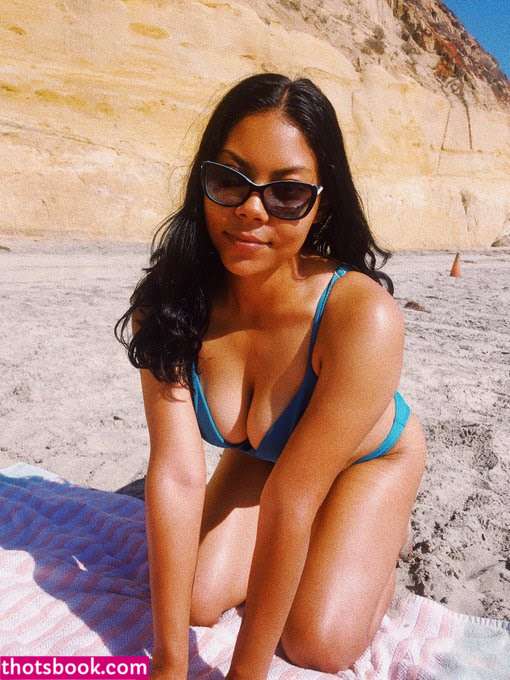 aly8008cat Photo #32