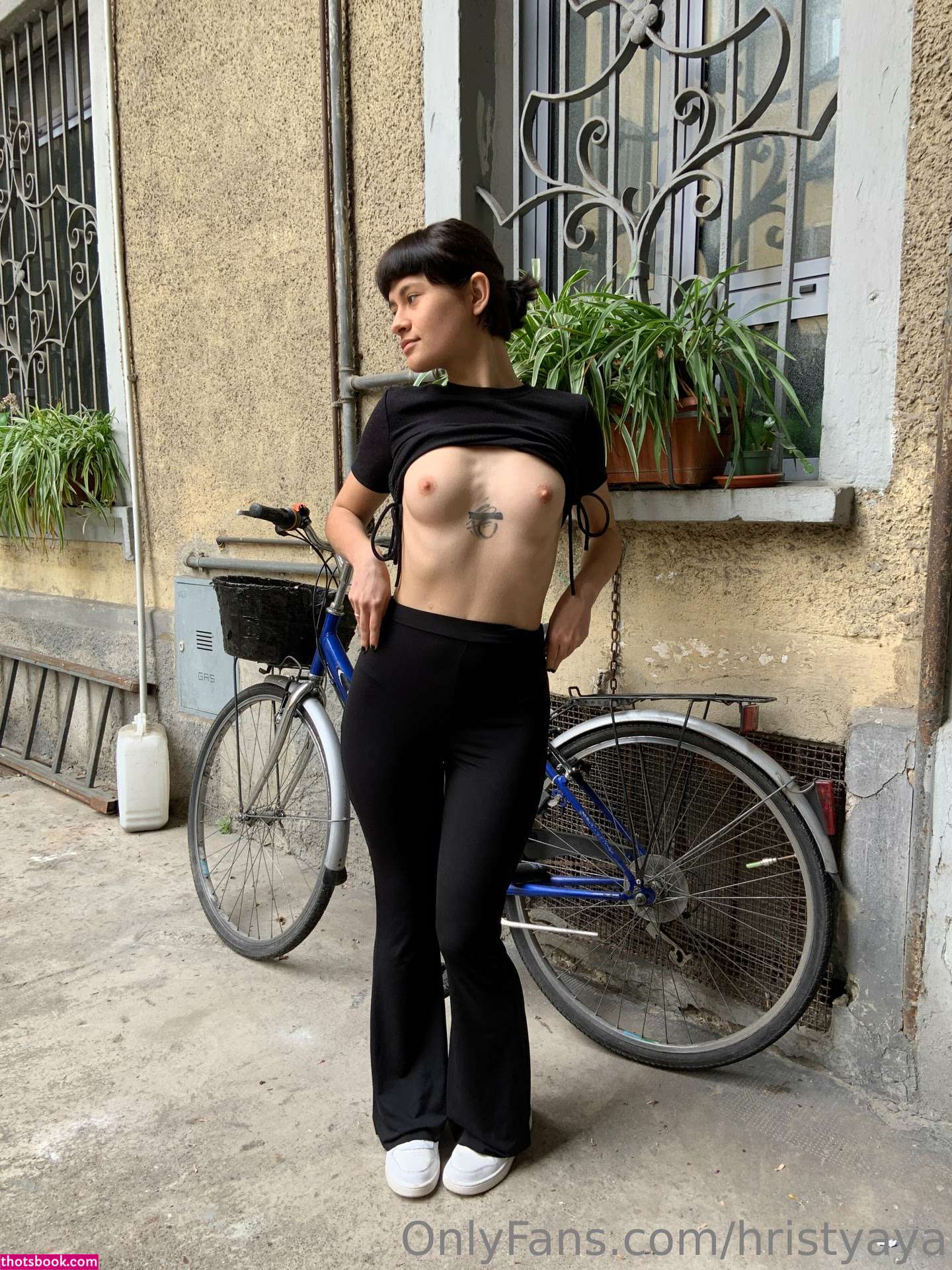 megahristya Photo #15