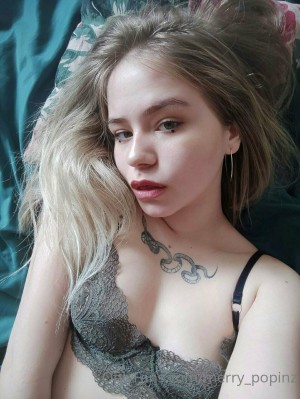 Merry Popinz Photo #14