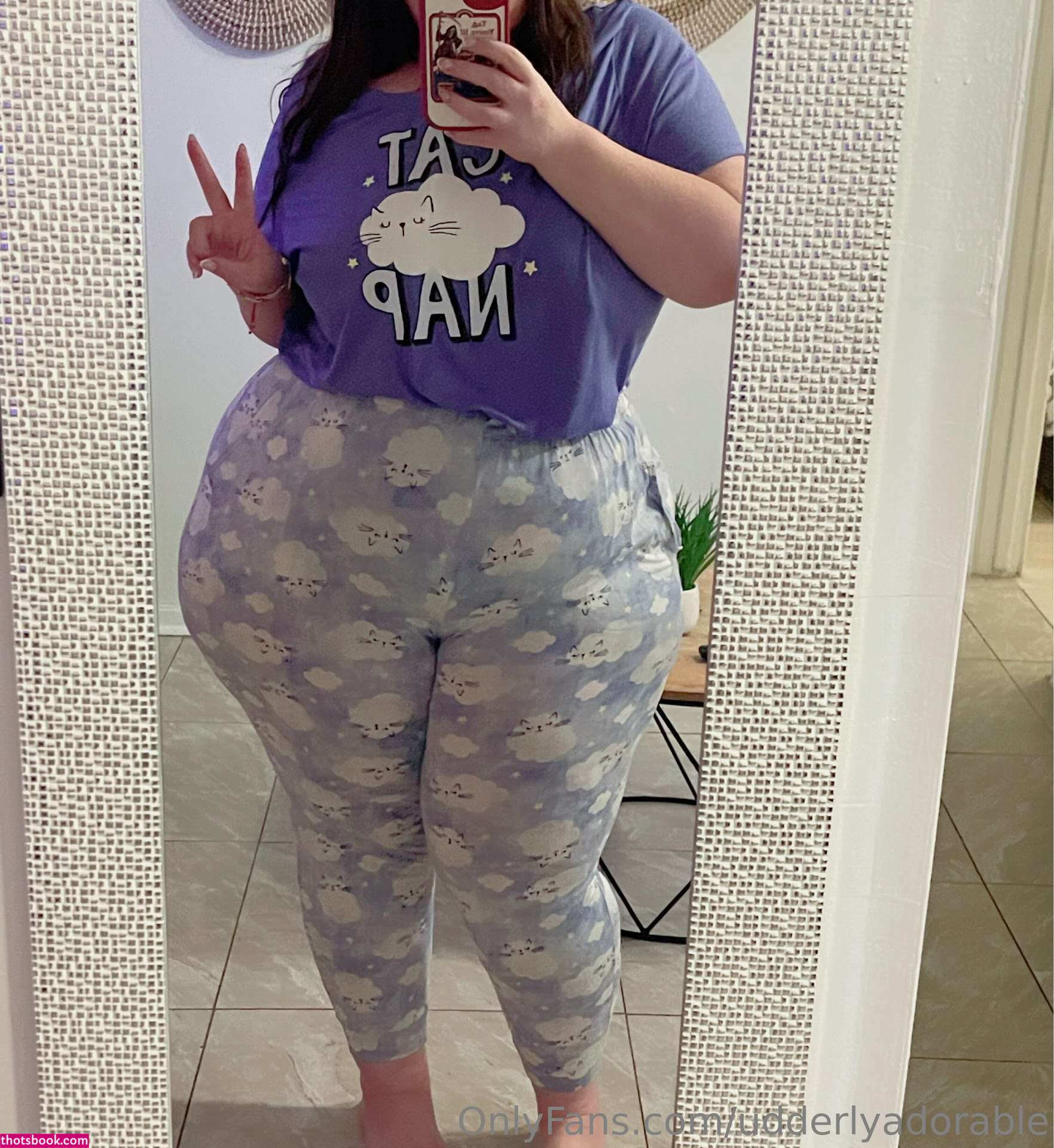 Udderlyadorable Photo #17