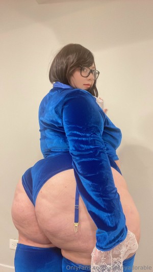 Udderlyadorable Photo #12