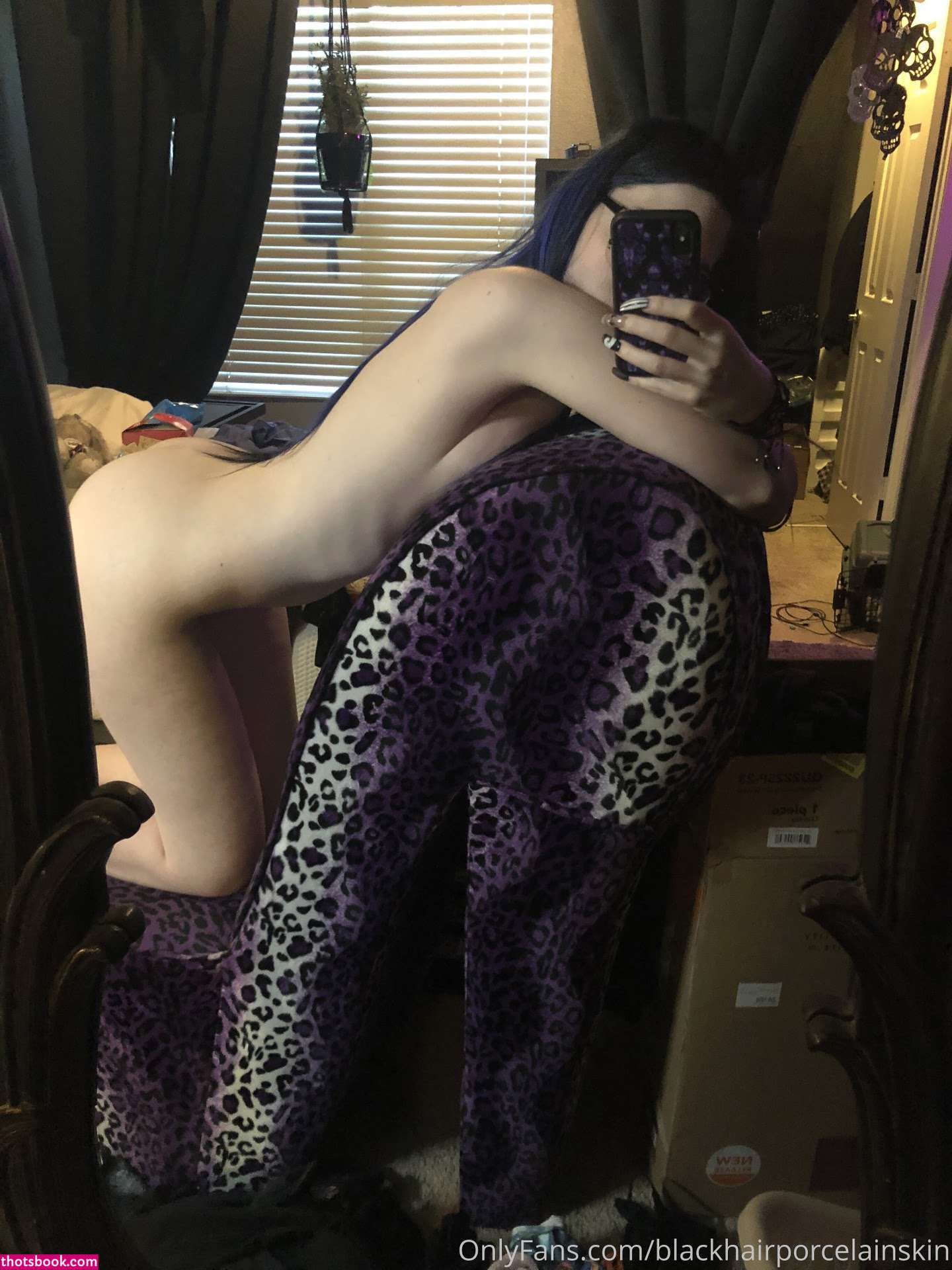 blackhairporcelainskin Photo #48