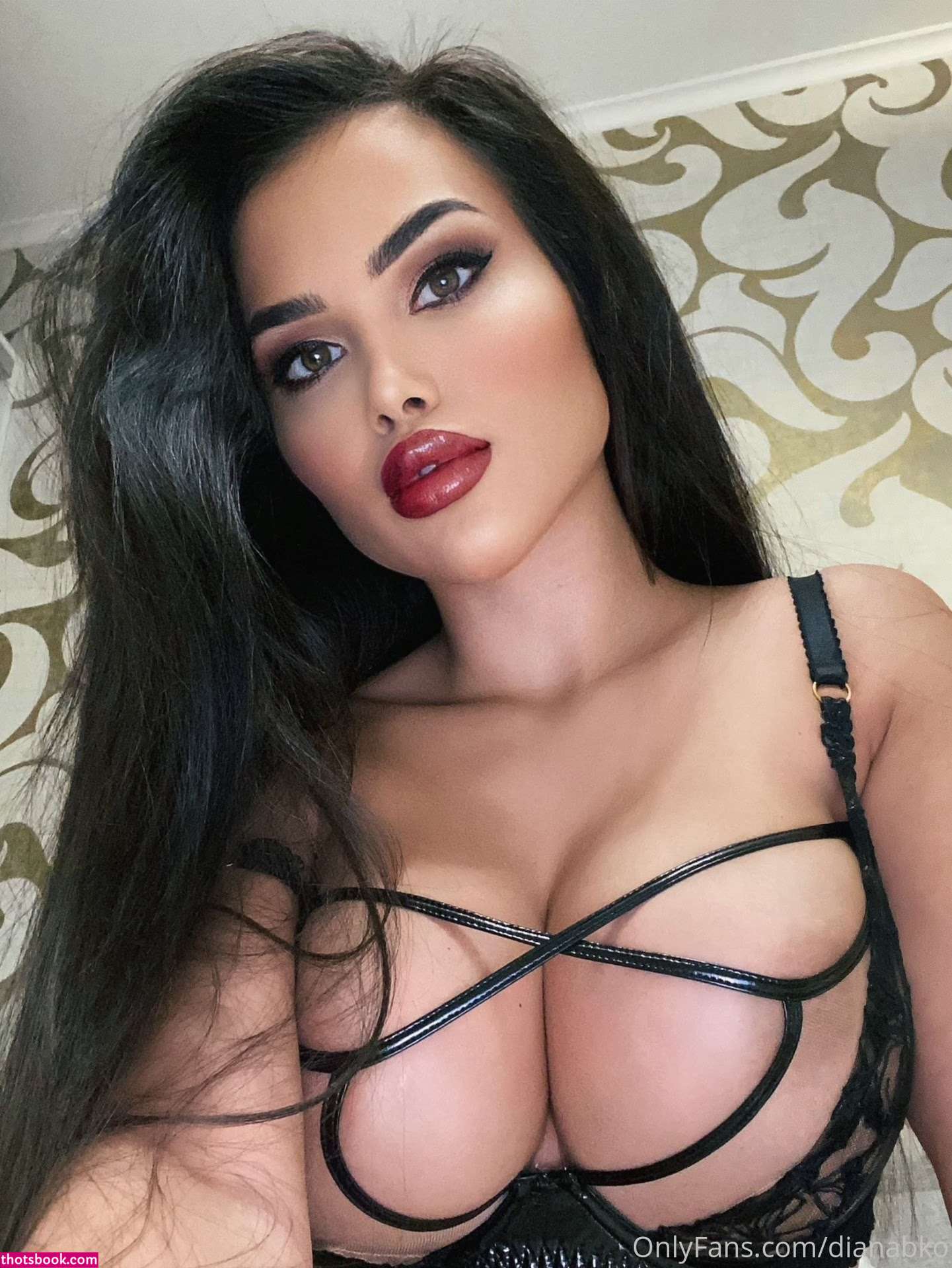 Diana Bako Photo #33