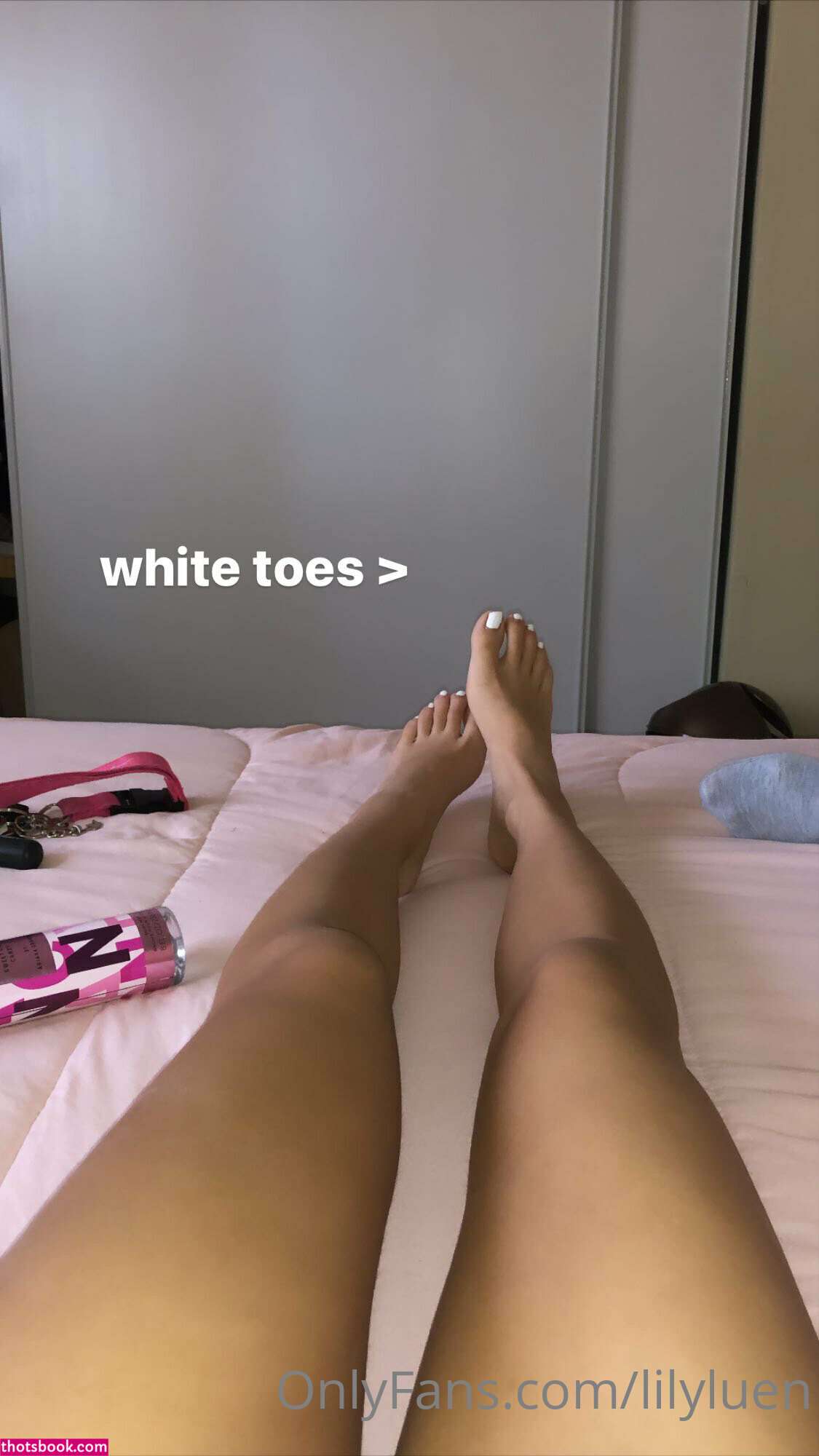 strawbunnyloop Photo #9