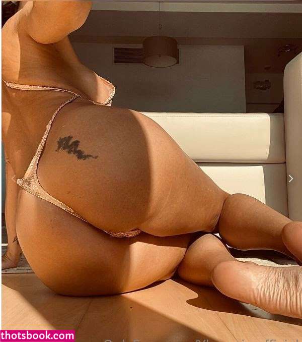 Manuela Blanch Photo #54