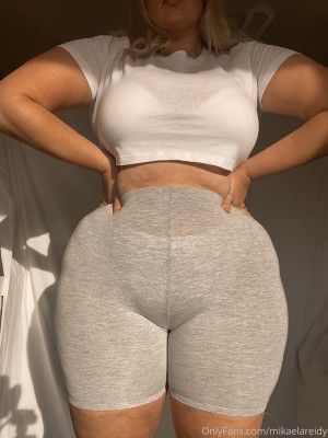 Mikaela Reidy Photo #8