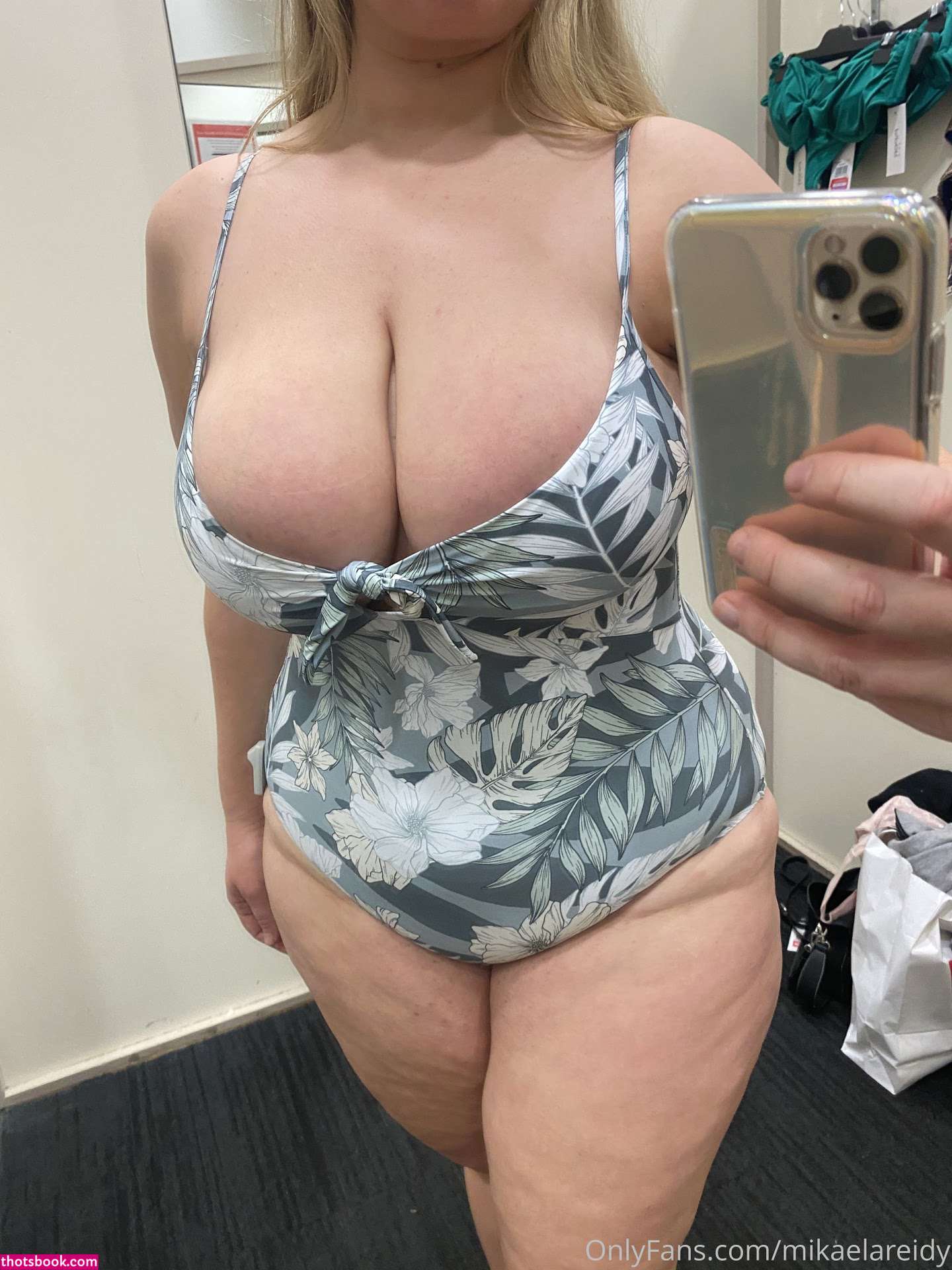 Mikaela Reidy Photo #42