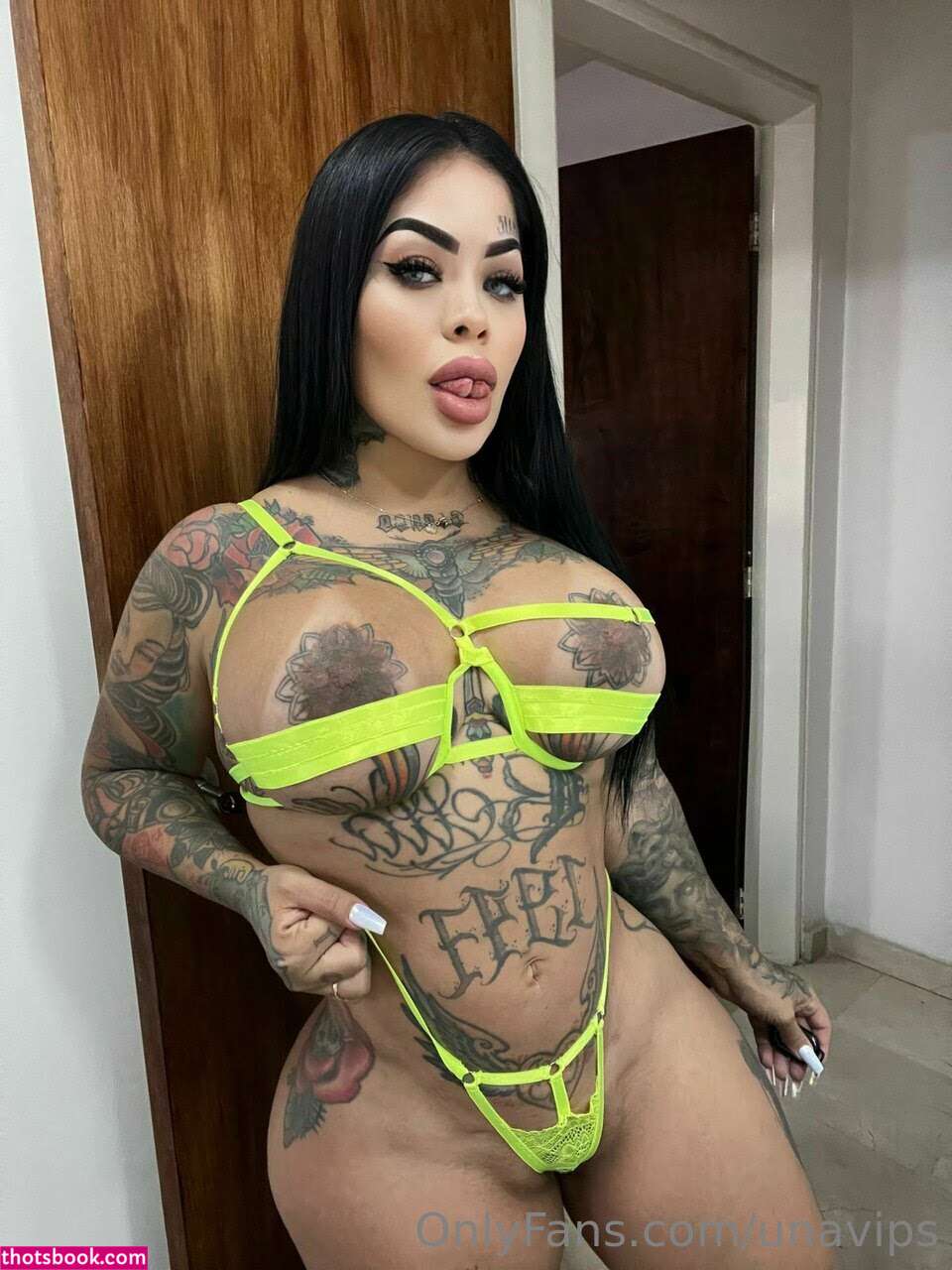 Nikki Acosta Photo #23