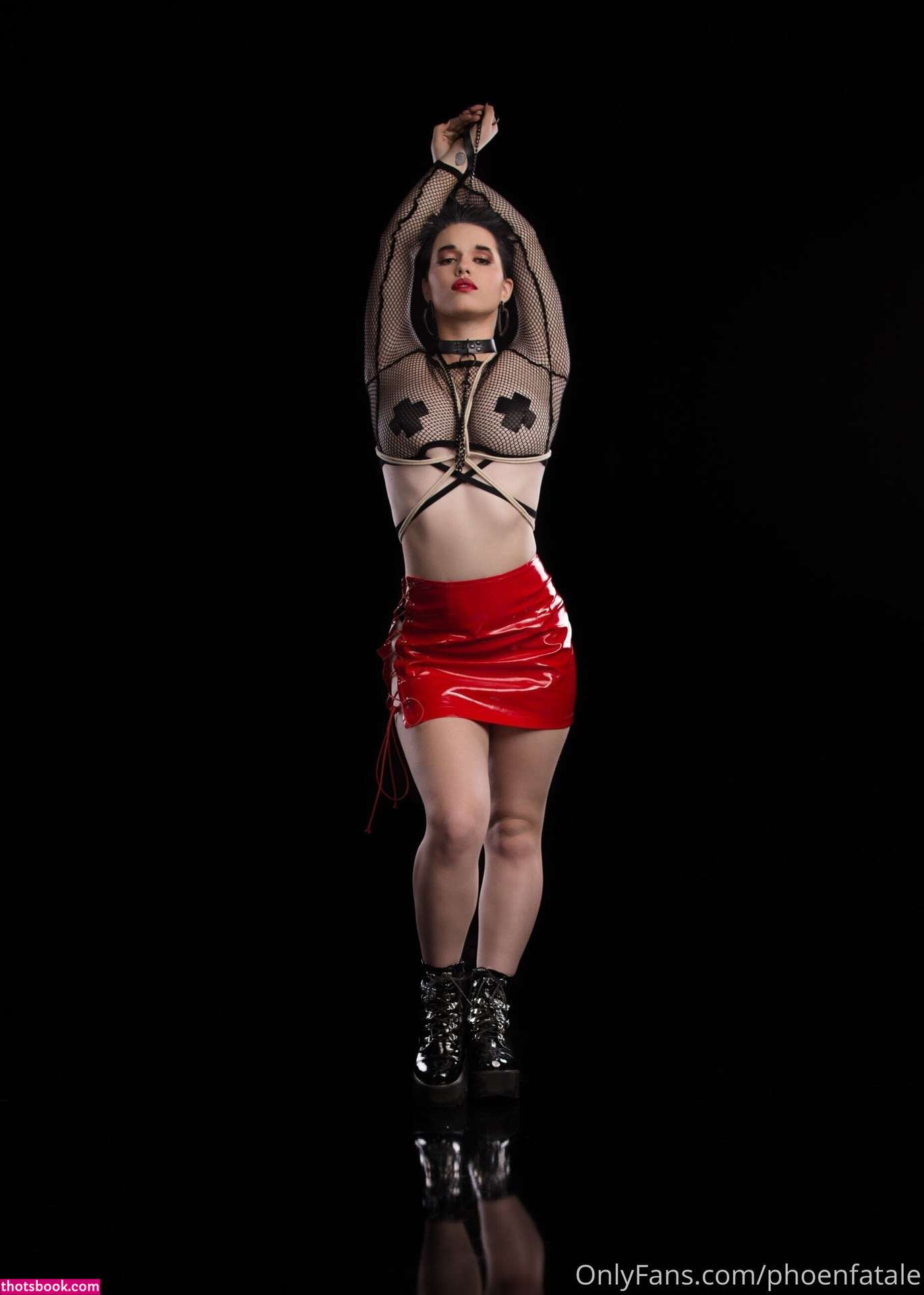 Phoenfatale Photo #28