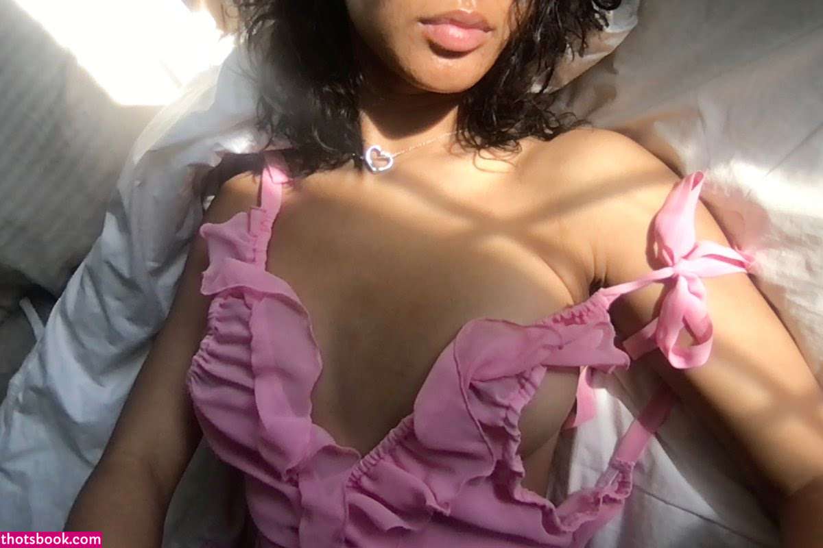 The Temptress Photo #4